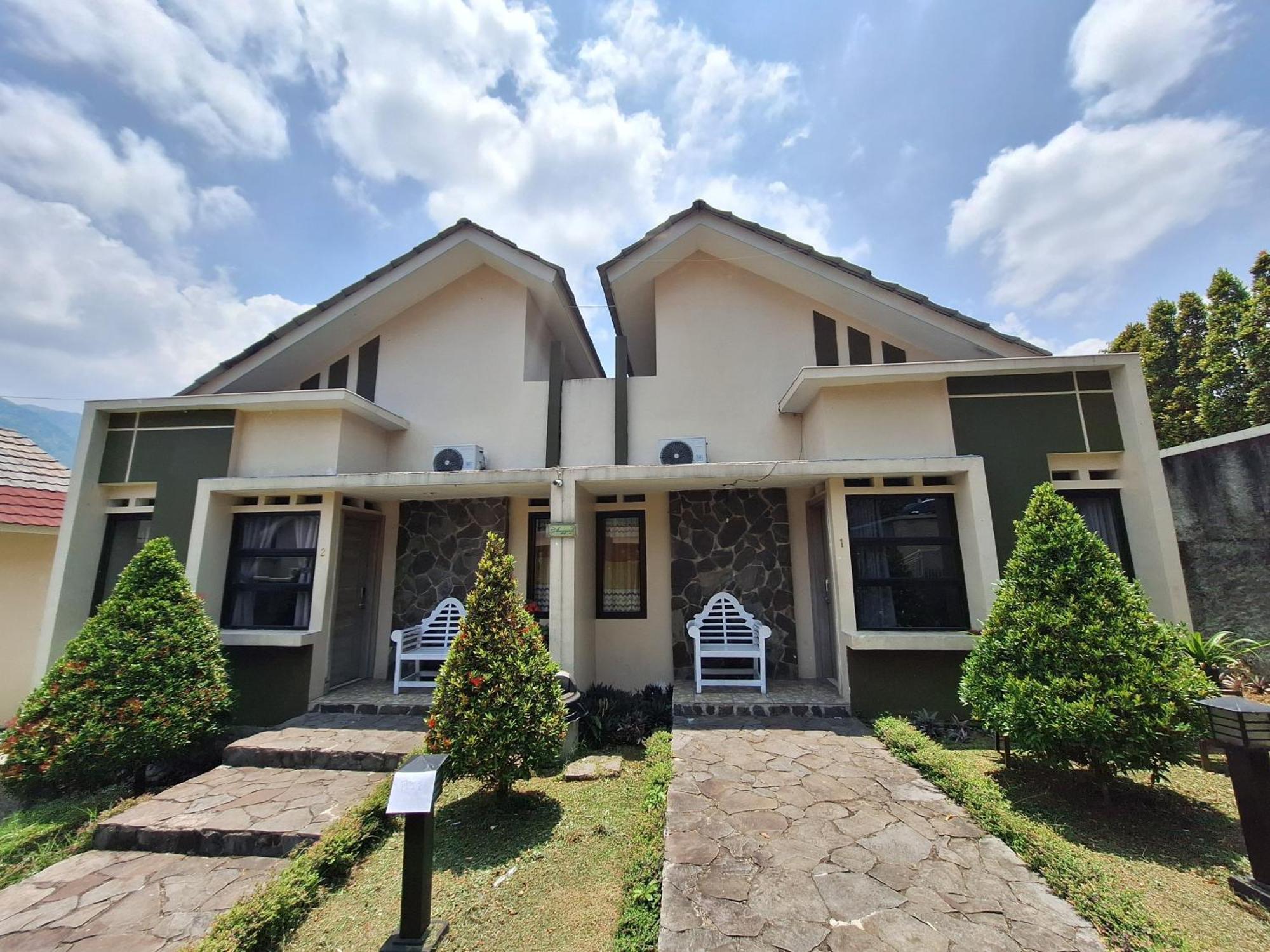 Urbanview Hotel Inkoppabri Cisarua Puncak Exteriér fotografie