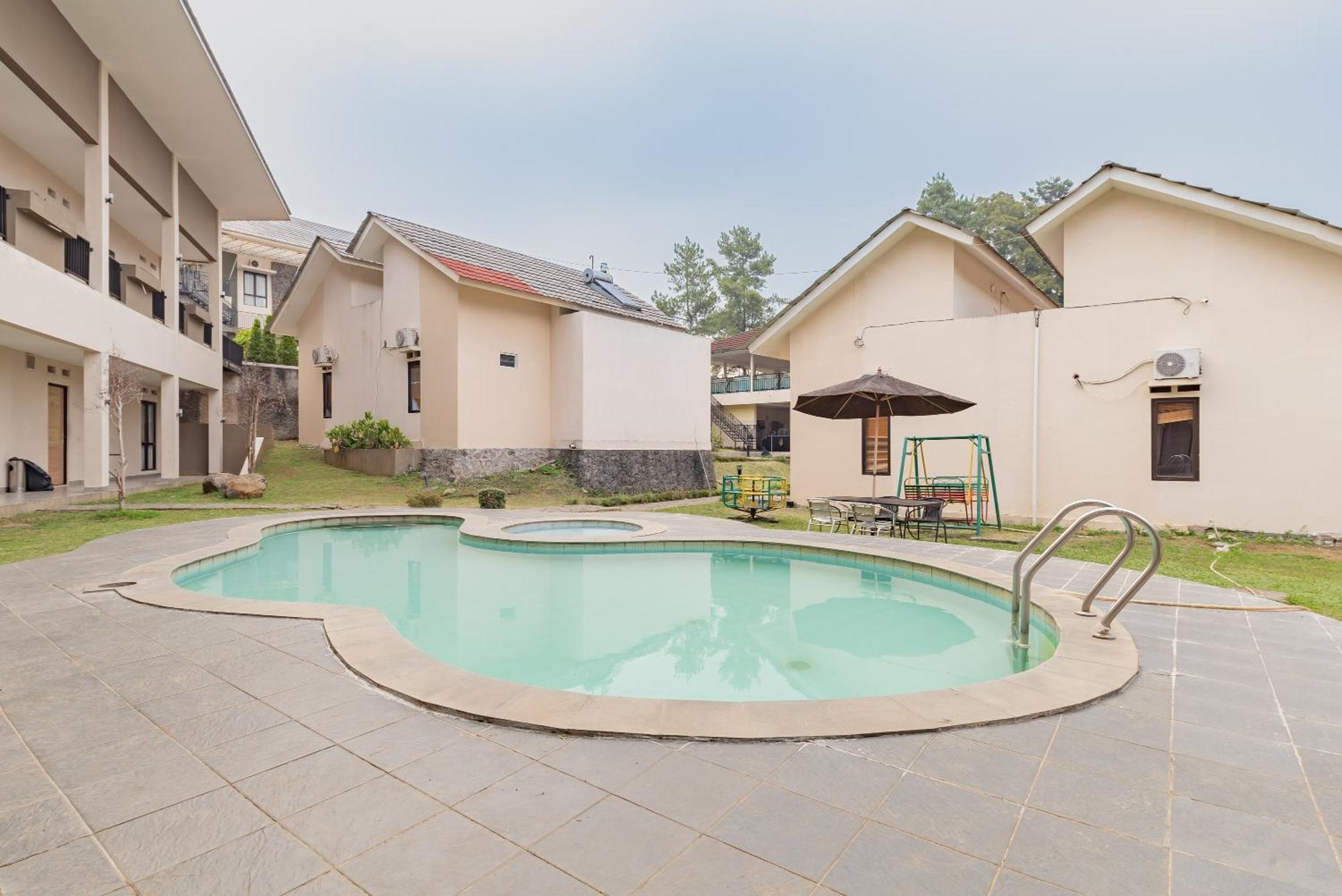 Urbanview Hotel Inkoppabri Cisarua Puncak Exteriér fotografie