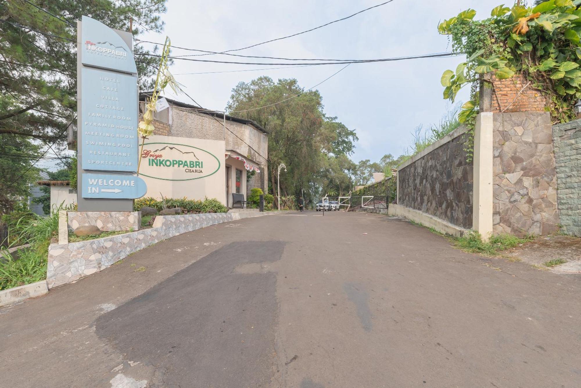 Urbanview Hotel Inkoppabri Cisarua Puncak Exteriér fotografie
